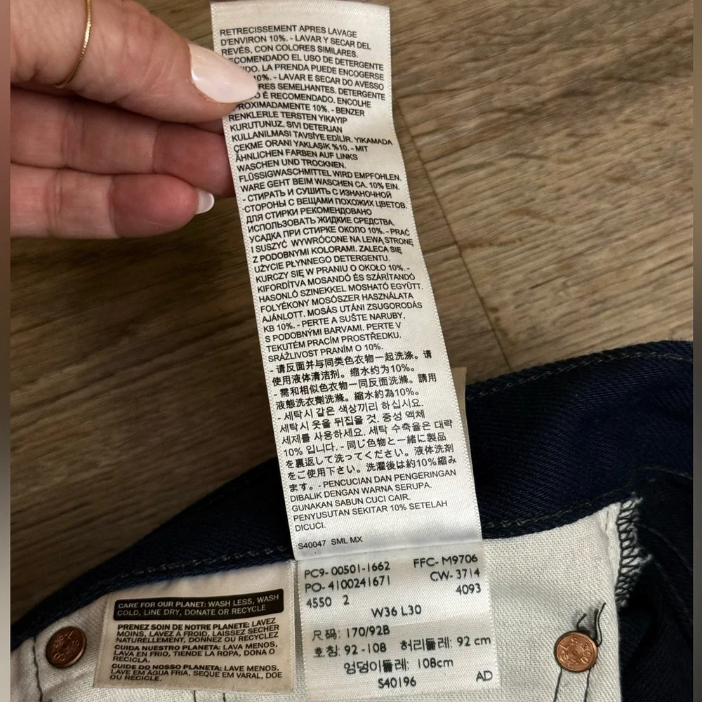 Levi’s 501XX • Dark Wash Straight Leg Button Fly Jeans
